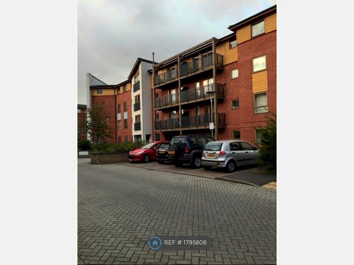 1 Bedroom Flat To Rent In Spottiswood Court, Croydon, CR0