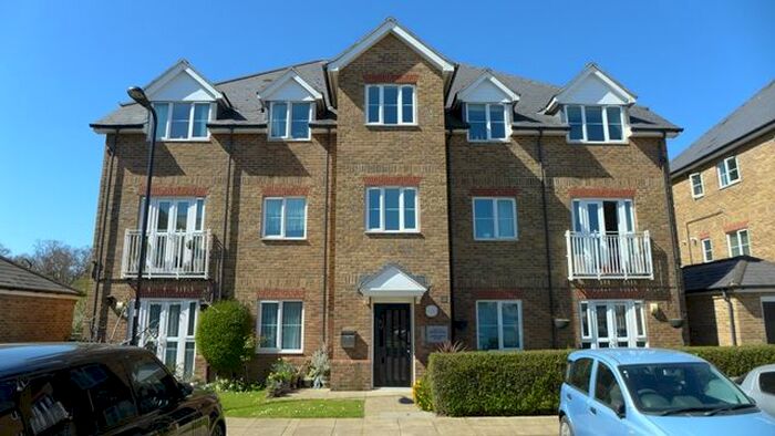 1 Bedroom Flat To Rent In St Floor Bed Apartment, Greyhen House, Gilbert White Close, Perivale, Greenford, Middlesex, UB6