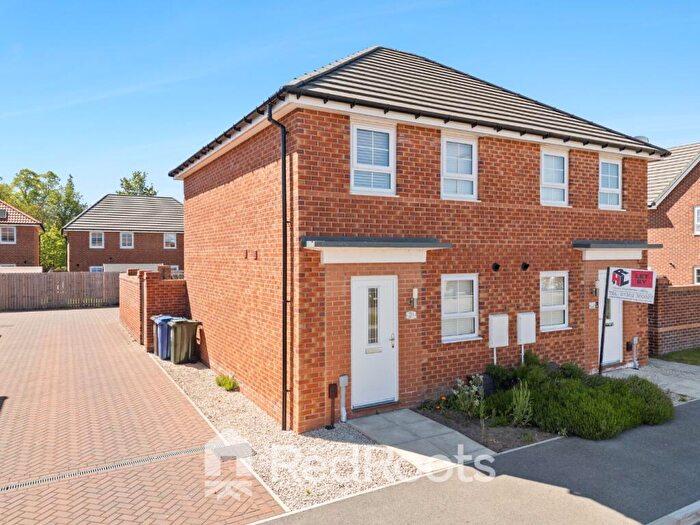 2 Bedroom Semi-Detached House For Sale In Oxbow Drive, Doncaster, DN2