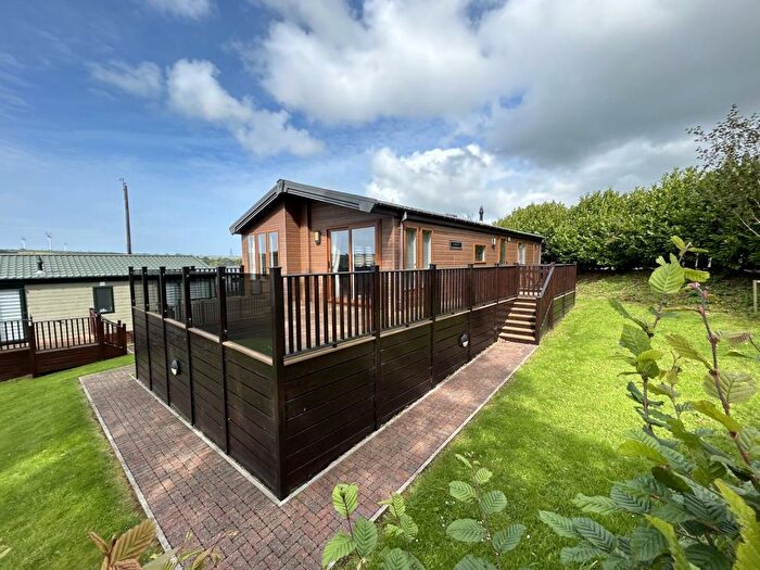 2 Bedroom Mobile/park Home For Sale In Camelford, PL32