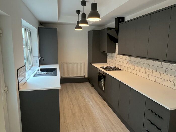 3 Bedroom House To Rent In West End Avenue, Bentley, DN5