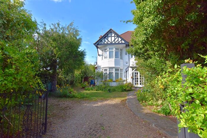 4 Bedroom Semi-Detached House For Sale In Roxborough Avenue, Harrow, HA1