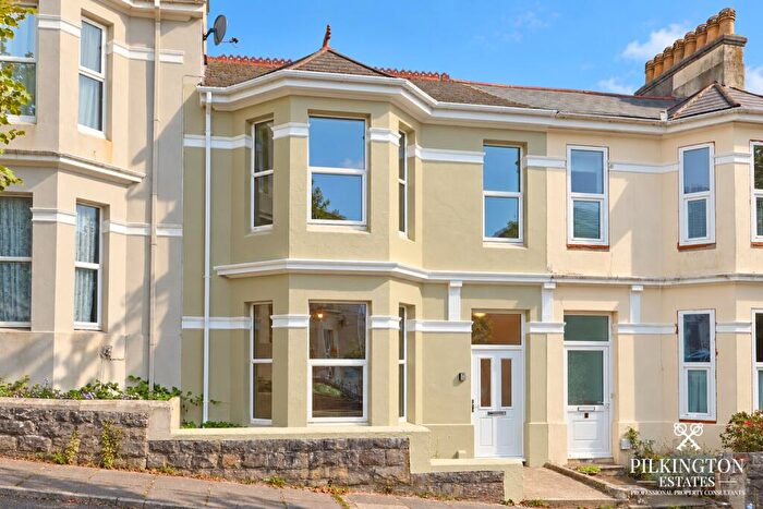 3 Bedroom Terraced House For Sale In Pentyre Terrace, Plymouth, Devon, PL4