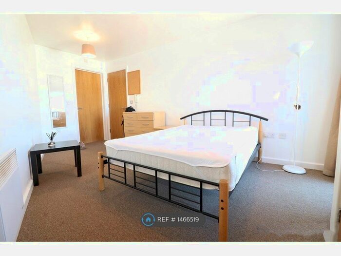 2 Bedroom Flat To Rent In Abbey Court, Coventry, CV1