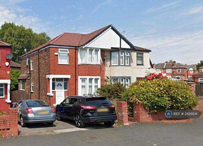 3 Bedroom Semi-Detached House To Rent In Greenhill Road, Manchester, M8
