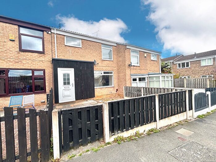 3 Bedroom Property To Rent In Waterthorpe Close, Sheffield, S20