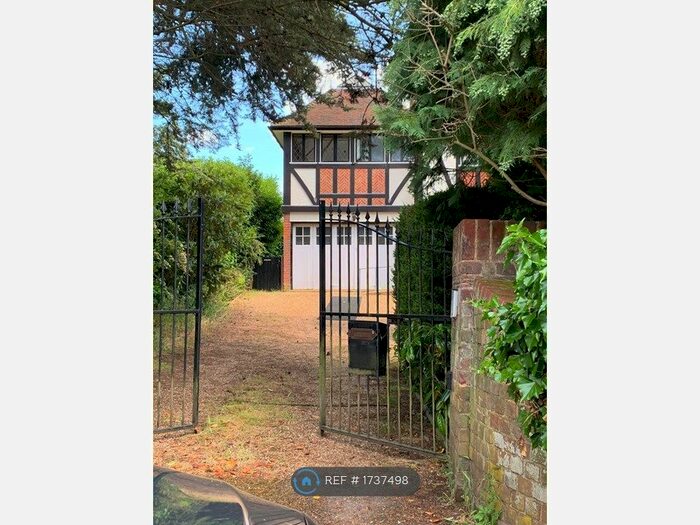 6 Bedroom Detached House To Rent In South Avenue, Norwich, NR7