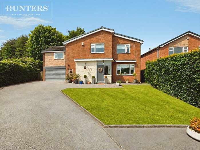 5 Bedroom Detached House For Sale In Lodge Drive, Harley, Rotherham, S62