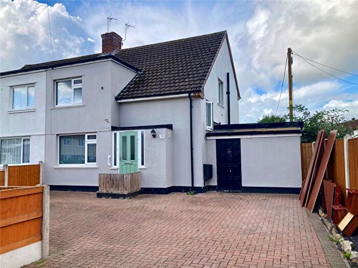 3 Bedroom Semi-Detached House For Sale In Ash Grove, Mold, Flintshire, CH7