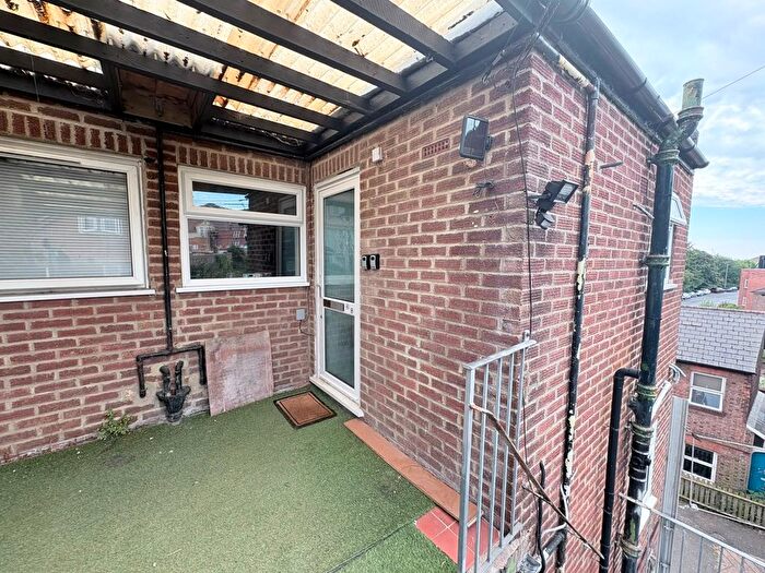 2 Bedroom Flat To Rent In South Road, Newhaven, BN9