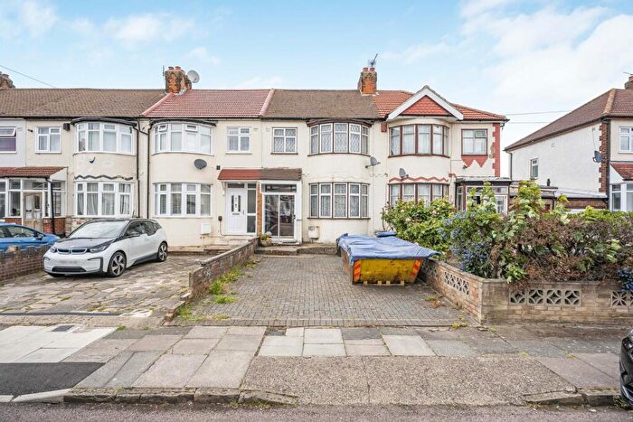 3 Bedroom Terraced House For Sale In Connop Road, Enfield, EN3