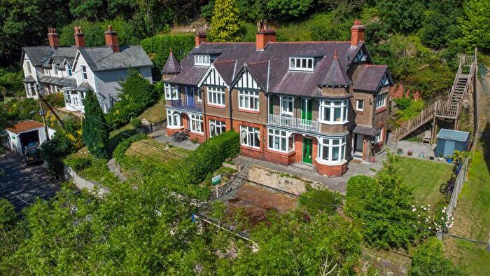 5 Bedroom Semi-Detached House For Sale In Abbey Road, Llangollen, LL20