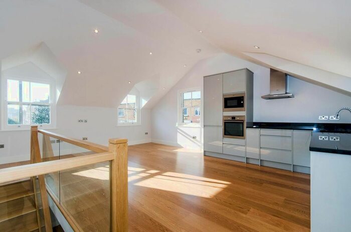 2 Bedroom Cottage To Rent In St Mary's Square, Ealing, W5