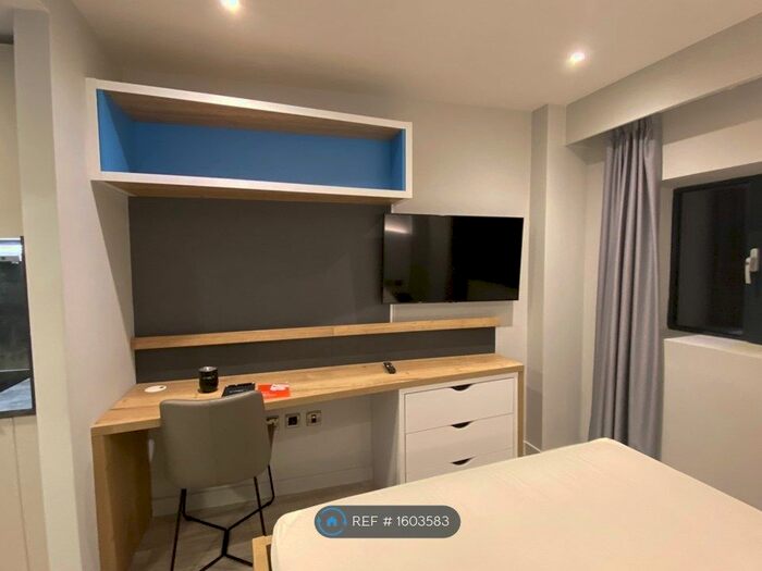 1 Bedroom Flat To Rent In Beaumont Fee, Lincoln, LN1