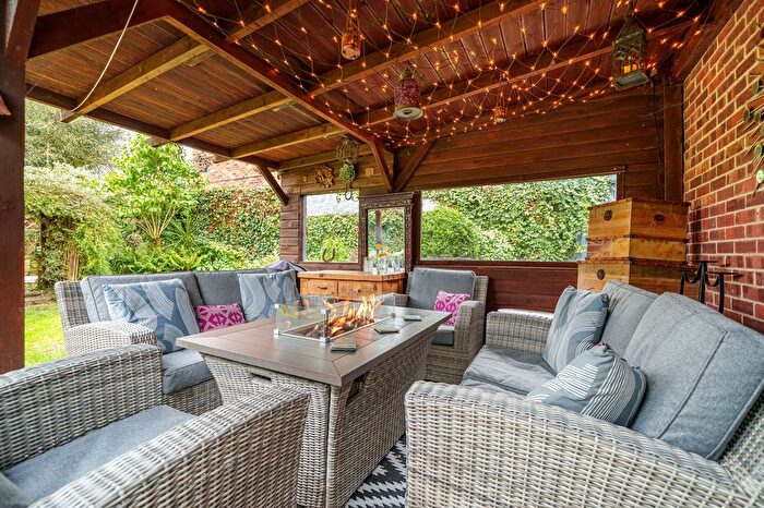 4 Bedroom Detached Bungalow For Sale In Holds Lane, Torworth, DN22