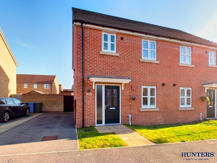 3 Bedroom Semi-Detached House For Sale In Amos Drive, Pocklington, York, YO42