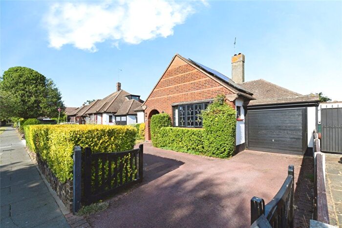2 Bedroom Bungalow For Sale In Branscombe Gardens, Thorpe Bay, Essex, SS1
