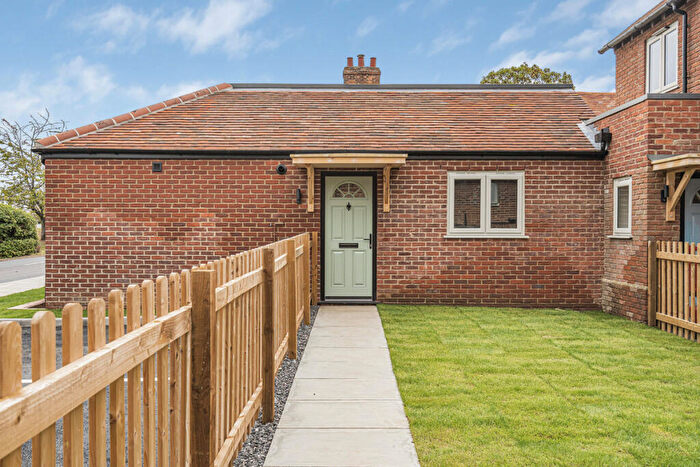 1 Bedroom Maisonette For Sale In Kingswell Court, Harwell, OX11