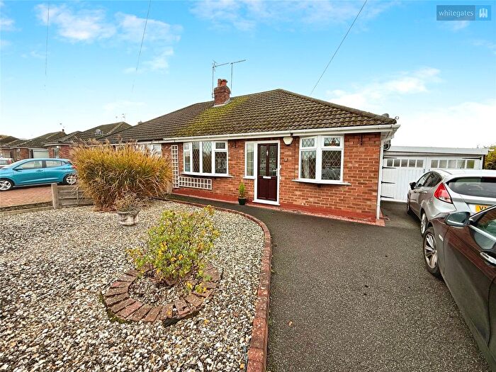 3 Bedroom Bungalow For Sale In Kipling Way, Crewe, Cheshire, CW1