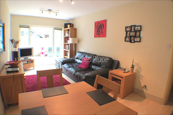 2 Bedroom Maisonette To Rent In Delia Street, London, SW18
