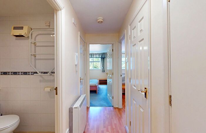 1 Bedroom Flat To Rent In Chamberlayne Avenue, Wembley, HA9