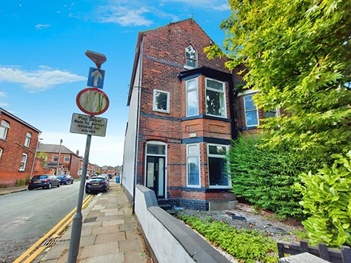 4 Bedroom End Of Terrace House For Sale In Liverpool Road, Eccles, M30