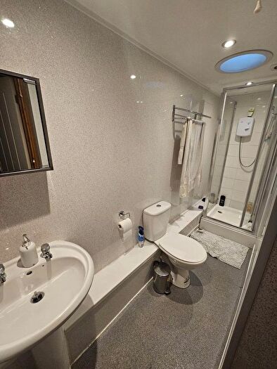 1 Bedroom Flat To Rent In Leckwith Road, Cardiff, CF11