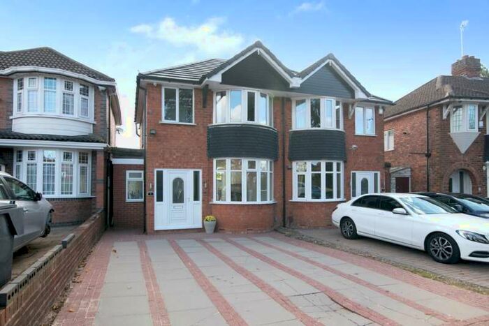 2 Bedroom Detached House For Sale In Duncroft Road Birmingham, B26