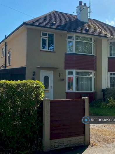 3 Bedroom Semi-Detached House To Rent In Plane Tree Drive, Crewe, CW1