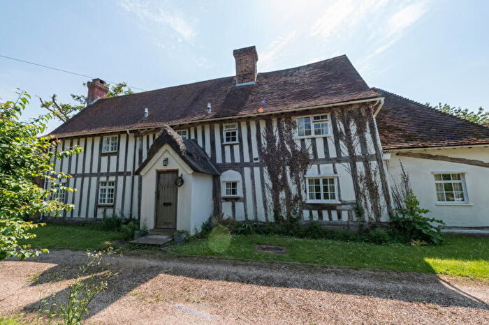 3 Bedroom Detached House For Sale In Walnut Thatch, Great Wenham, CO7