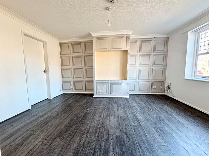 1 Bedroom Flat For Sale In Napier Street, Stockton-On-Tees, TS20