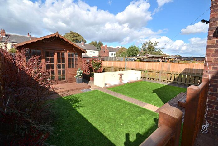 3 Bedroom Semi Detached House For Sale In Savery Street, Kingston Upon Hull, HU9