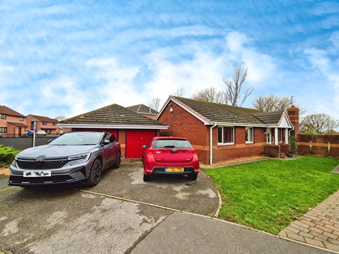 3 Bedroom Detached Bungalow For Sale In St. Lukes Close, Dunsville, Doncaster, DN7