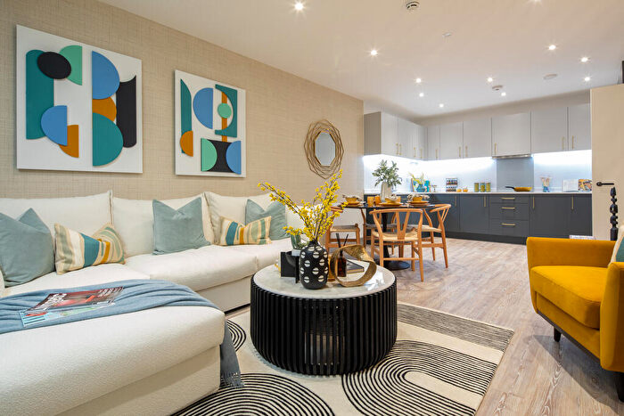 1 Bedroom Apartment For Sale In Ashmere, Longhoughton Avenue, Dartford, DA10