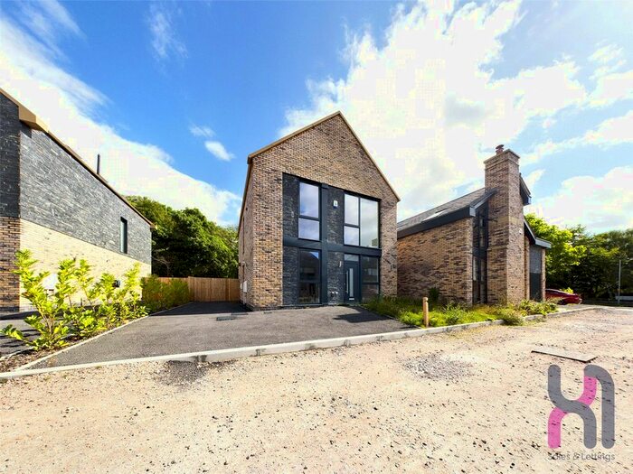 4 Bedroom Detached House To Rent In St Andrews Close, Maghull, Liverpool, L31