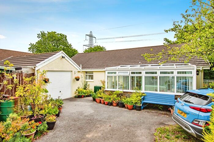 4 Bedroom Bungalow For Sale In Jeffreyston, Kilgetty, Dyfed, SA68