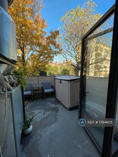 1 Bedroom Flat To Rent In Ford Close, London, E3