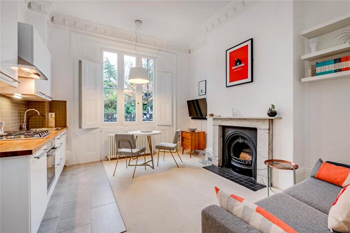 1 Bedroom Flat To Rent In Lonsdale Square, Islington, N1