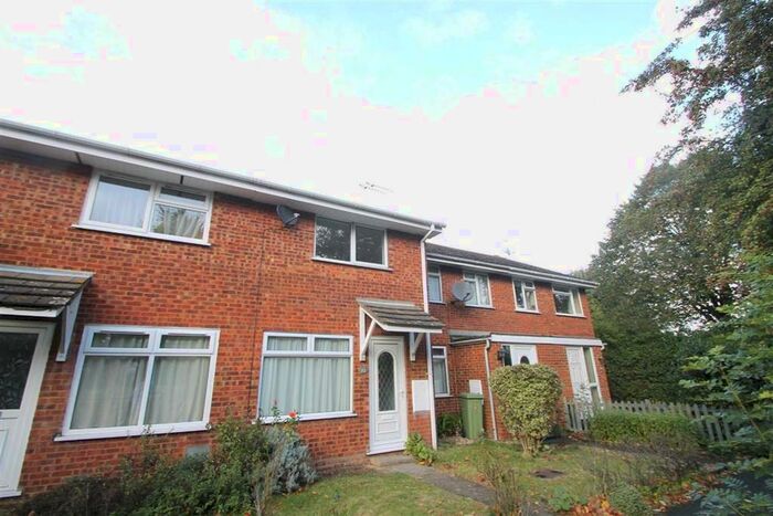 2 Bedroom End Of Terrace House To Rent In Holland Way, Newport Pagnell, Milton Keynes, MK16