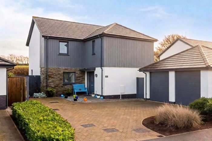 4 Bedroom Detached House For Sale In Stanley Court, Parkham, EX39