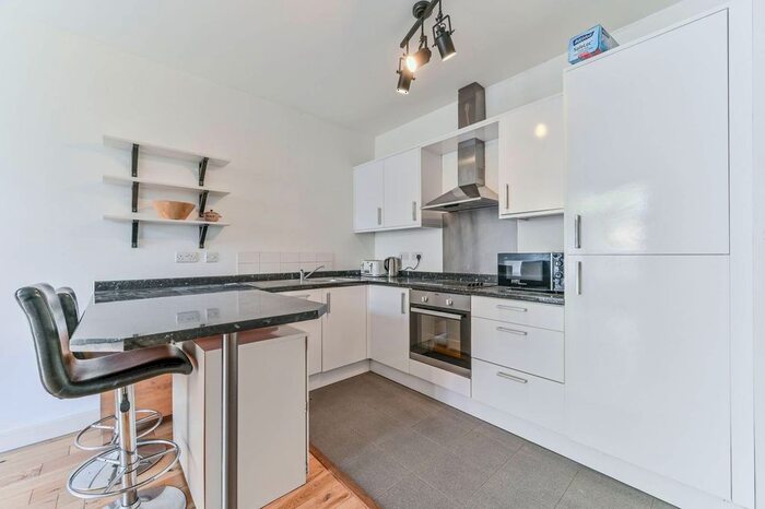 3 Bedroom Flat To Rent In Neptune Court, Mitcham, CR4