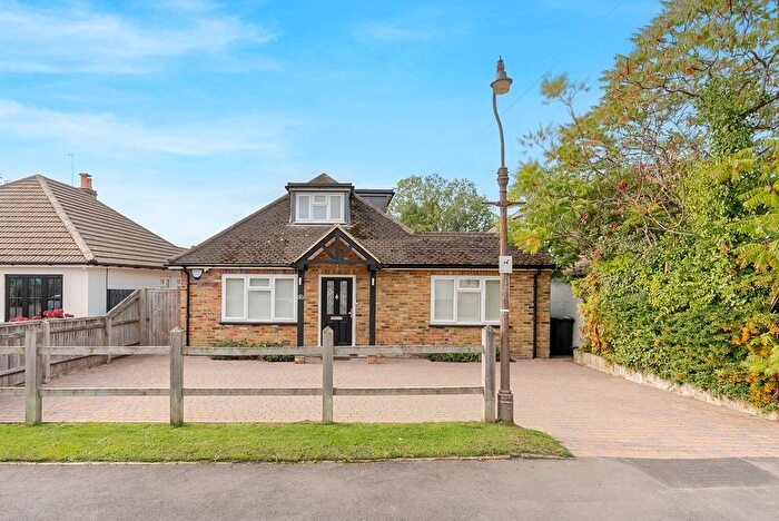 4 Bedroom Country House For Sale In Howard Road, Seer Green, Beaconsfield, Buckinghamshire, HP9