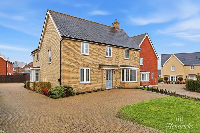 4 Bedroom Detached House For Sale In Beehive Lane, Hockley, SS5