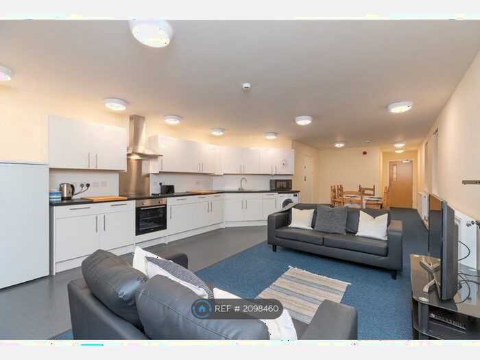 5 Bedroom Flat To Rent In Moss Street, Leamington Spa, CV31