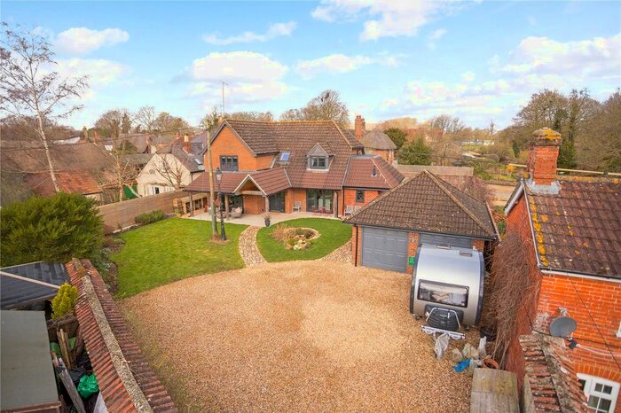 4 Bedroom Detached House For Sale In High Street, Upavon, Pewsey, Wiltshire, SN9