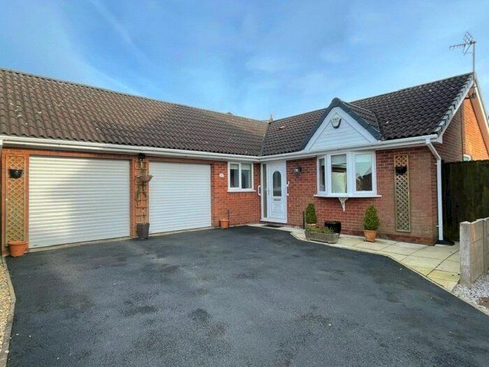3 Bedroom Bungalow For Sale In Pinewood, Skelmersdale, Lancashire, WN8