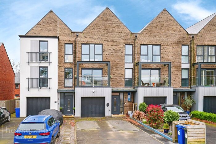 4 Bedroom Terraced House For Sale In Lindh Road Upper Heyford, Bicester, OX25