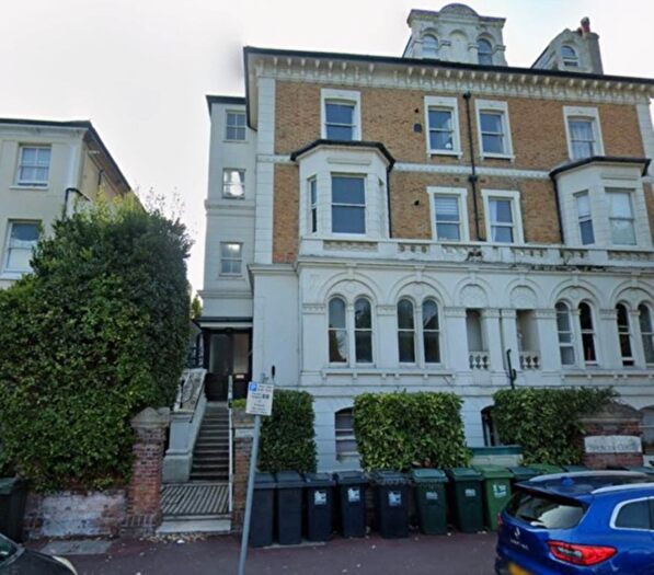 2 Bedroom Flat To Rent In Spencer Road, Eastbourne, BN21