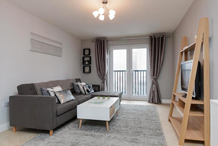 2 Bedroom Apartment To Rent In Kenyon Court, Kenyon Lane, Manchester, M40