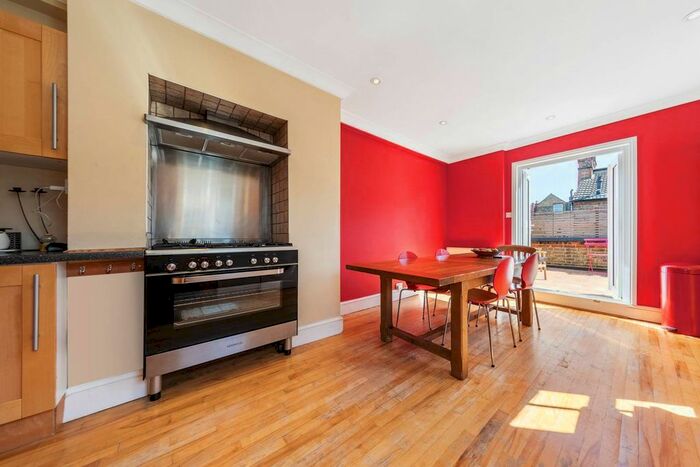 2 Bedroom Flat To Rent In Klea Avenue, Abbeville Village, London, SW4